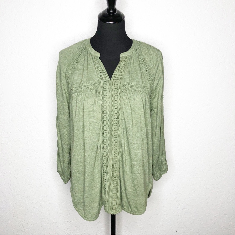 Sundance olive green embroidered eyelet trim top size Medium